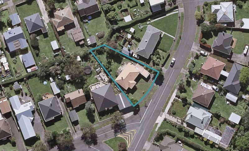 22 Somerset Street, Brooklands, New Plymouth - Carousel 1