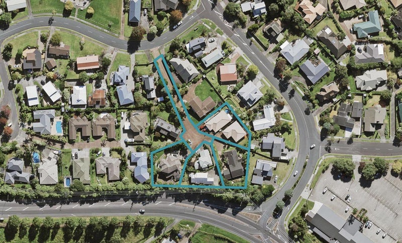 1/8 Bronzewing Terrace, Unsworth Heights, Auckland - Carousel 1