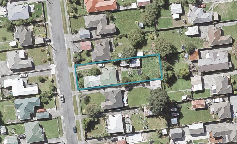 53 Dover Road, Wainuiomata, Lower Hutt - Carousel 1