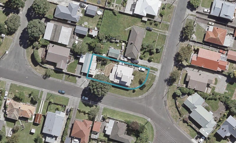 28 Charleston Avenue, Boulcott, Lower Hutt - Carousel 1