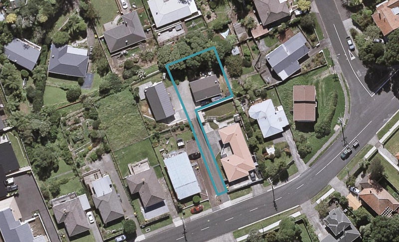 52A Brois Street, Frankleigh Park, New Plymouth - Carousel 1