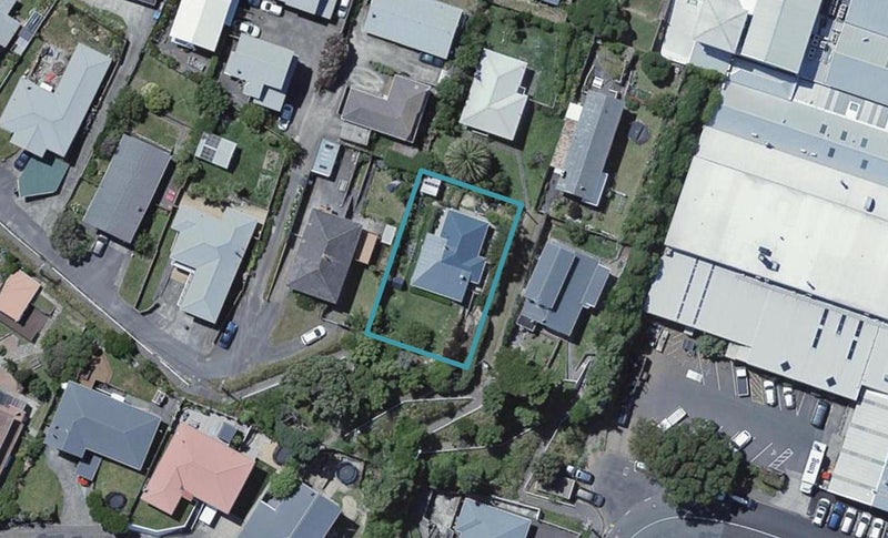 11 Camperdown Road, Miramar, Wellington - Carousel 1