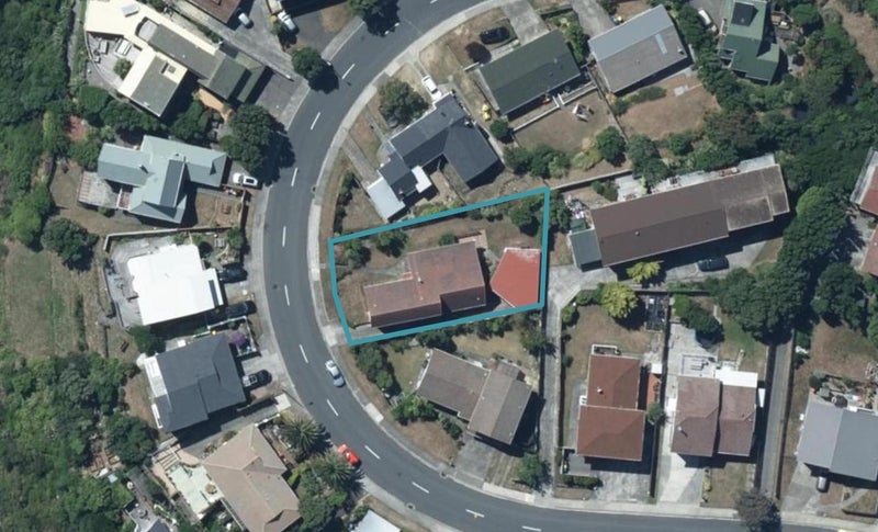 92 Pope Street, Camborne, Porirua - Carousel 1