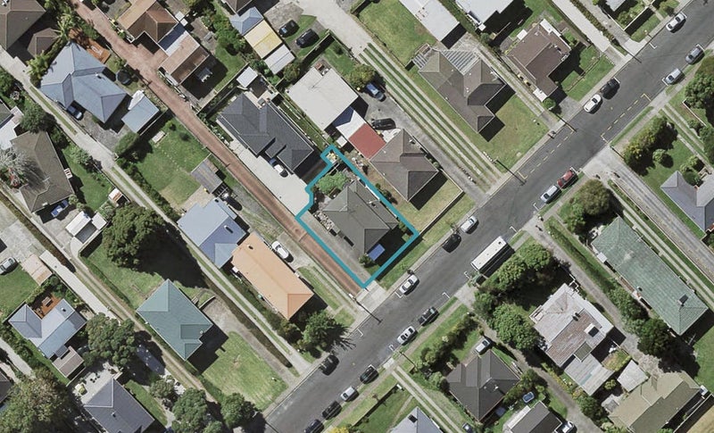 21A Dominion Street, Takapuna, Auckland - Carousel 1