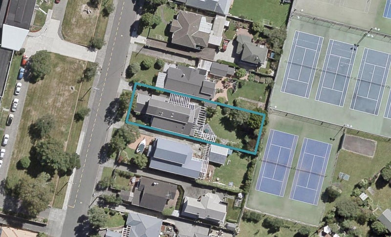 14 Kauri Street, Woburn, Lower Hutt - Carousel 1