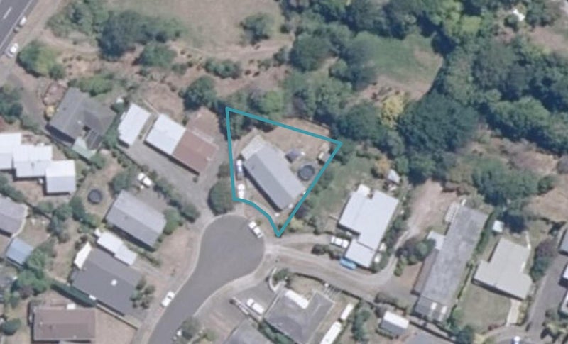 14 Regents Grove, Richmond Heights, Taupo - Carousel 1