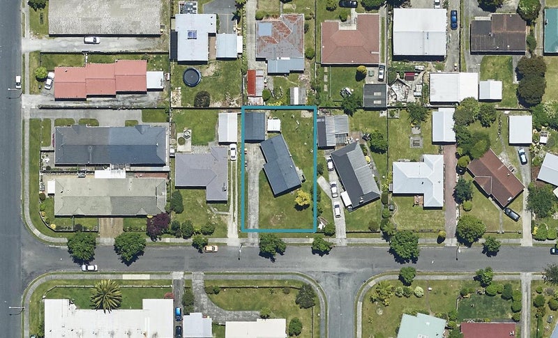 8 Compton Street, Fenton Park, Rotorua - Carousel 1