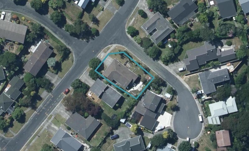 2 Cabin Lane, Whitby, Porirua - Carousel 1
