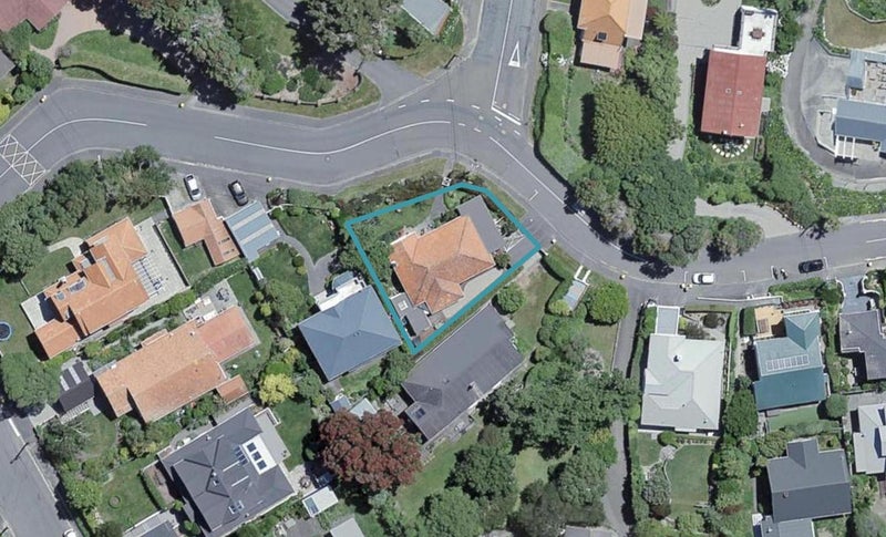 45 Homewood Avenue, Karori, Wellington - Carousel 1