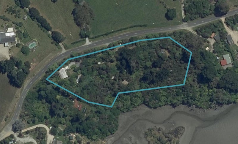 118 Rangihaeata Road, Rangihaeata - Carousel 1