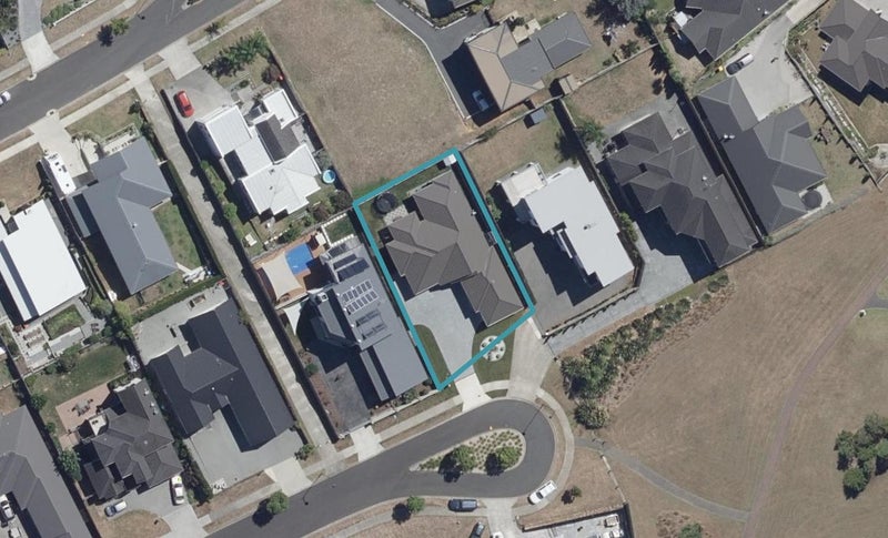 65 Somerton Drive, Huntington, Hamilton - Carousel 1