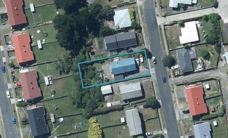 61 Waihora Crescent, Waitangirua, Porirua - Carousel 1