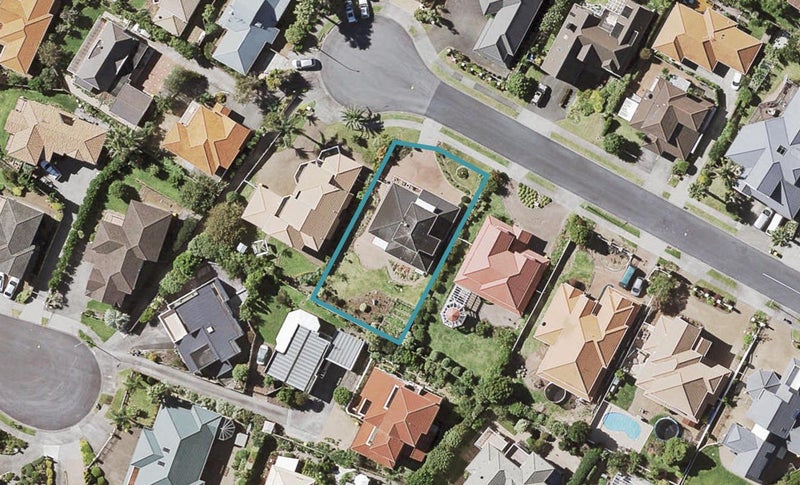 31 McCahill Views, Botany Downs, Auckland - Carousel 1