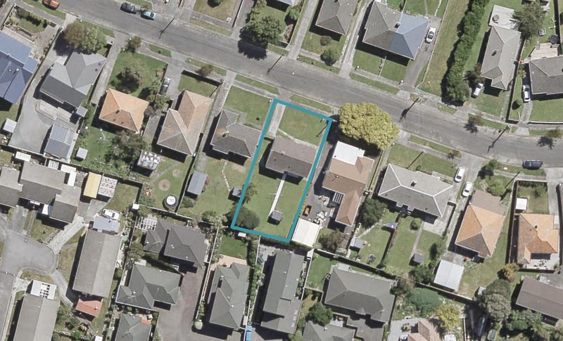18 Hall Crescent, Epuni, Lower Hutt - Carousel 1