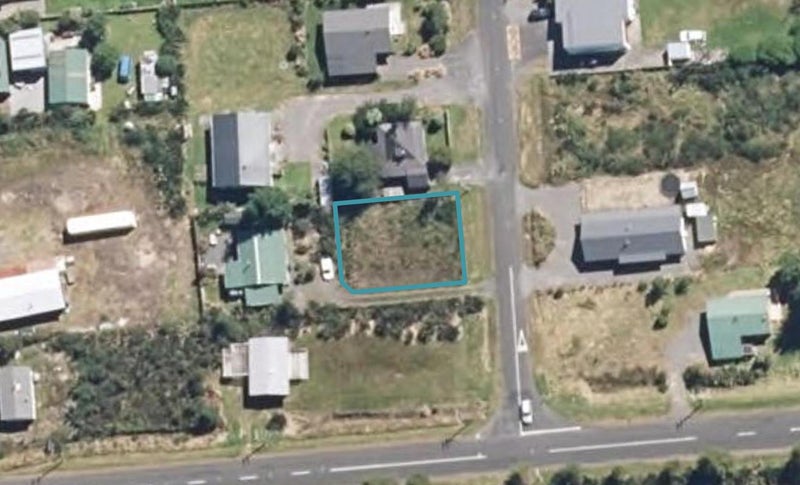 3 Mackenzie Street, WAIMARINO, OWHANGO - Carousel 1