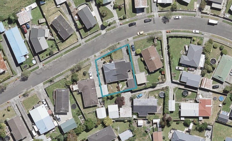 2/44 Hartford Crescent, Totara Park, Upper Hutt - Carousel 1