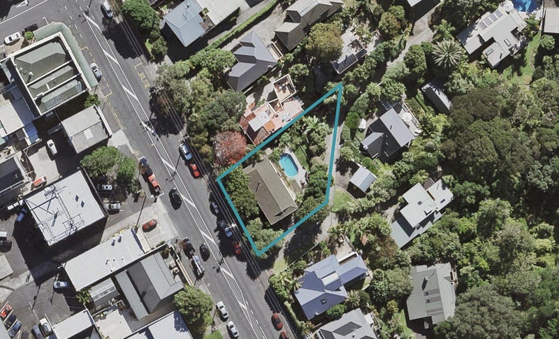 97 Hinemoa Street, Birkenhead, Auckland - Carousel 1