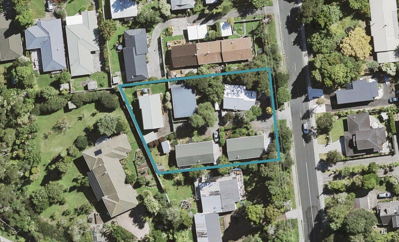 1/85 Konini Road, Titirangi, Auckland - Carousel 1