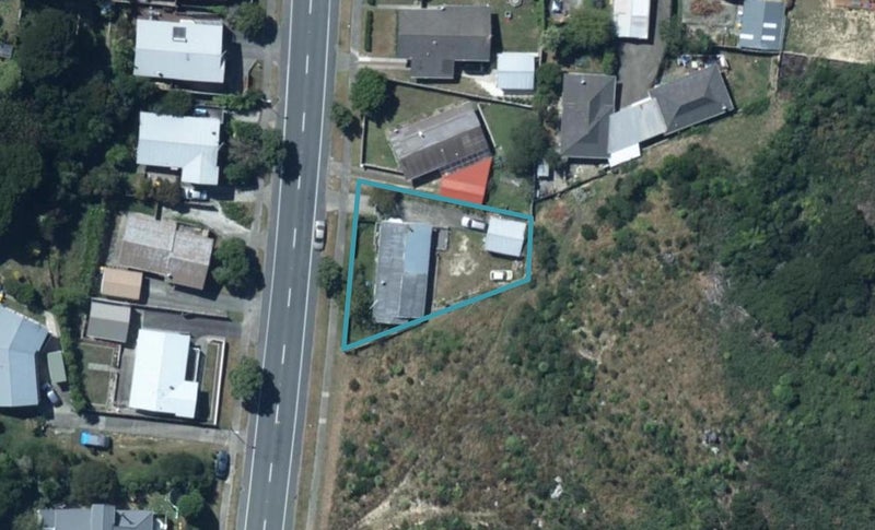 82 Omapere Street, Whitby, Porirua - Carousel 1