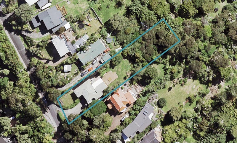 24 Arapito Road, Titirangi, Auckland - Carousel 1
