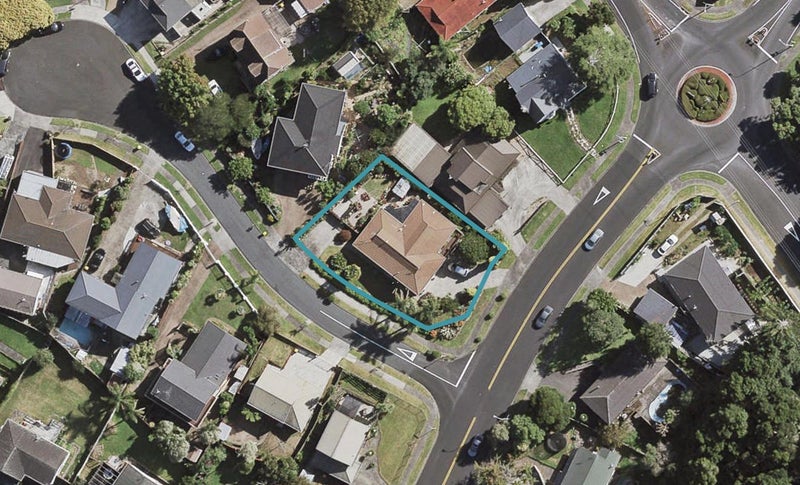 1 Idesia Place, Totara Heights, Auckland - Carousel 1