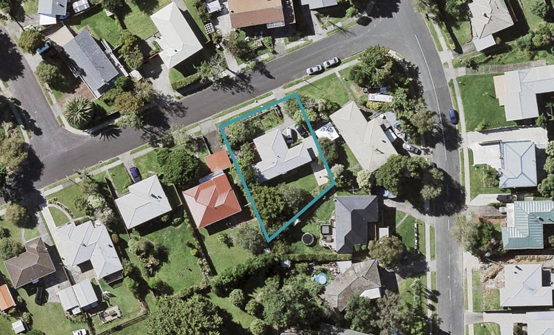 3 La Trobe Street, Pakuranga Heights, Auckland - Carousel 1