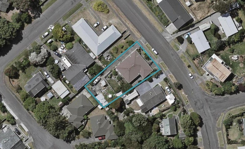 4 Campion Road, Waikanae Beach, Waikanae - Carousel 1