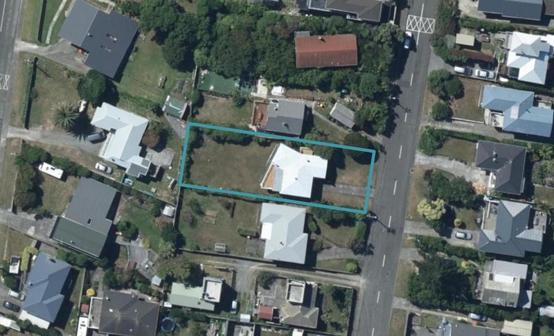 7 Herewini Street, Titahi Bay, Porirua - Carousel 1