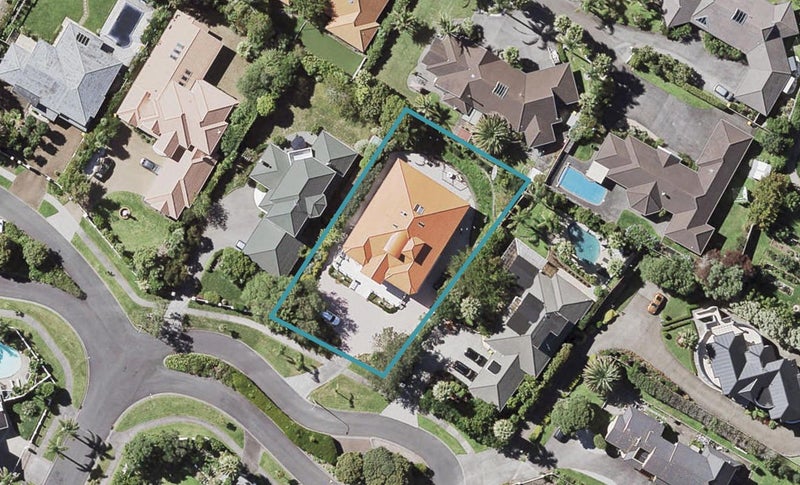 23 Del Mar Court, Shamrock Park, Auckland - Carousel 1