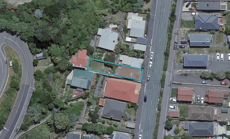 128 Queens Drive, Lyall Bay, Wellington - Carousel 1