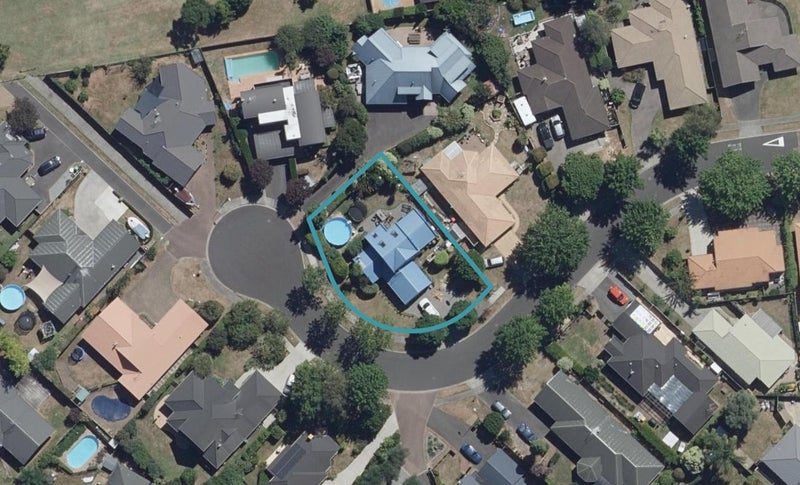 14 Grosvenor Place, Rototuna, Hamilton - Carousel 1