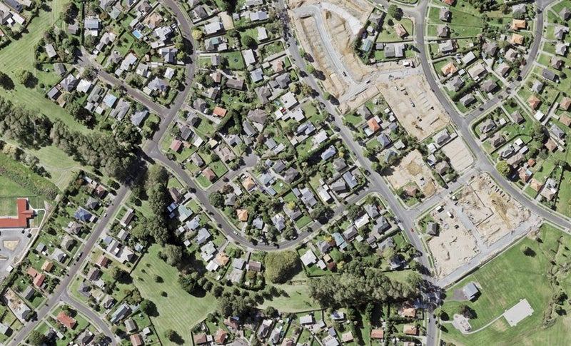 7 Lanark Place, Glen Innes, Auckland - Carousel 1