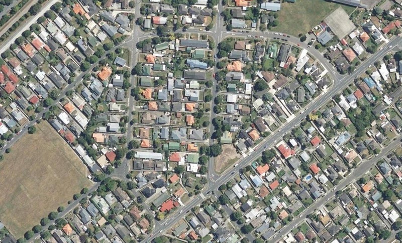 11 Collingwood Street, Waterloo, Lower Hutt - Carousel 1