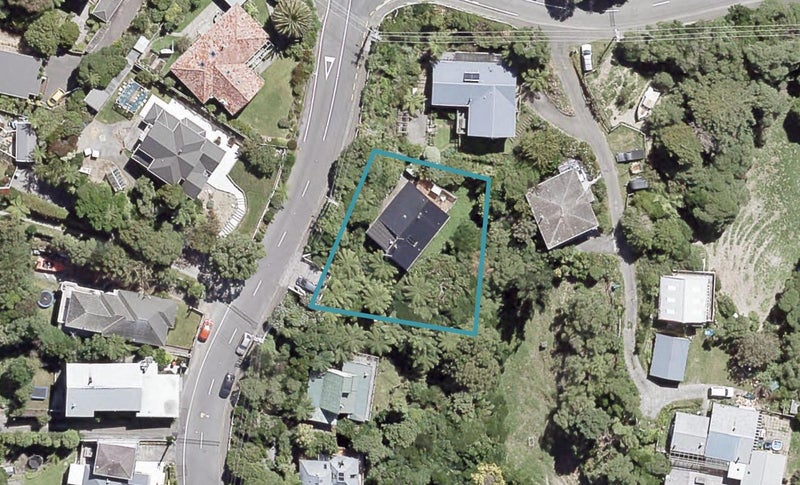 24 Maungaraki Road, Korokoro, Lower Hutt - Carousel 1