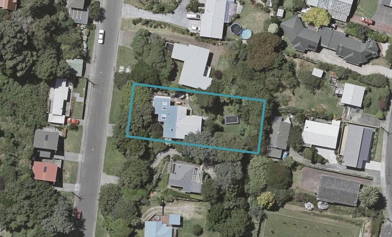 64 Renown Road, Raumati South, Paraparaumu - Carousel 1