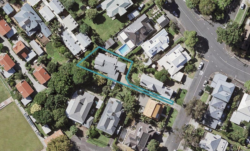 10A Eton Avenue, Devonport, Auckland - Carousel 1