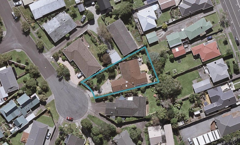 17 John Guthrie Place, Merrilands, New Plymouth - Carousel 1
