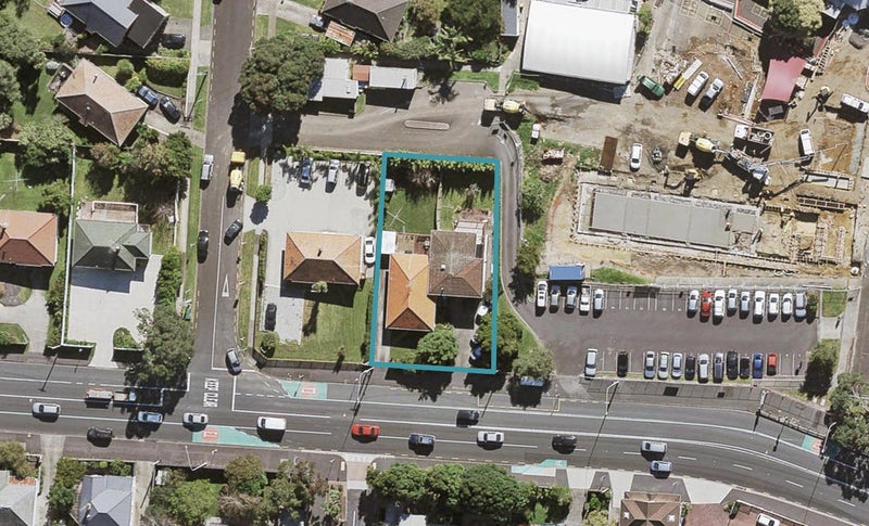 1/71 Onewa Road, Northcote, Auckland - Carousel 1