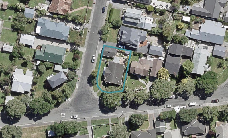 2 Matai Street, Woburn, Lower Hutt - Carousel 1