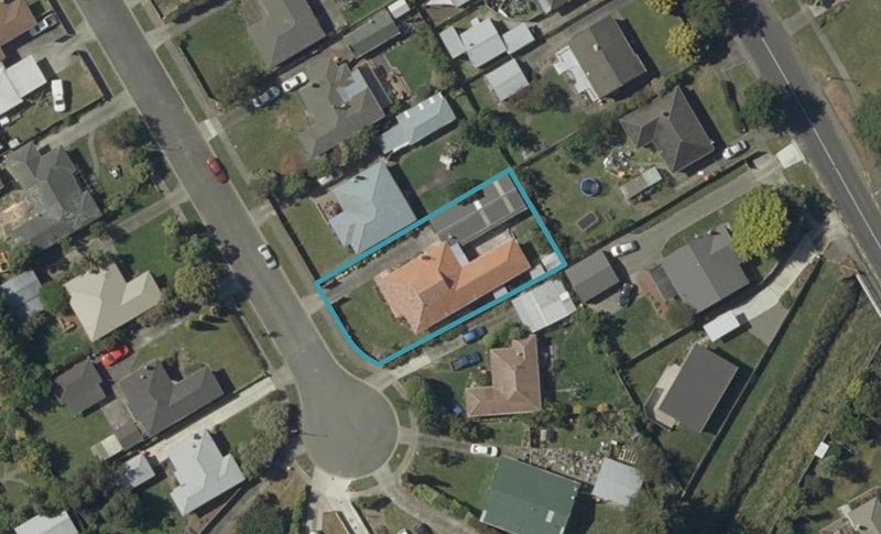35 Gloucester Street, Takaro, Palmerston North - Carousel 1