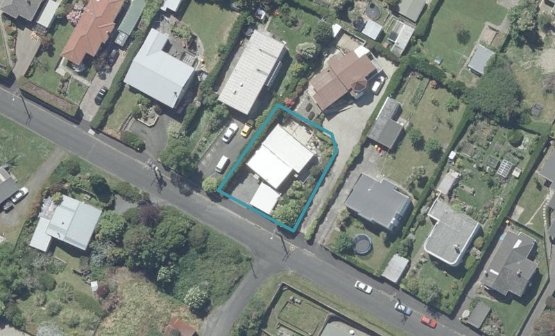 16 Huia Street, Saint Leonards, Dunedin - Carousel 1
