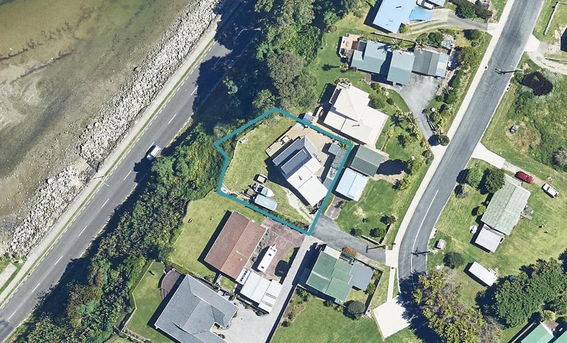 17 Te Awhe Road, Maketu, Te Puke - Carousel 1
