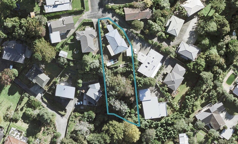 16 Charmaine Road, Torbay, Auckland - Carousel 1