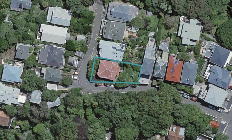 12 North Terrace, Kelburn, Wellington - Carousel 1
