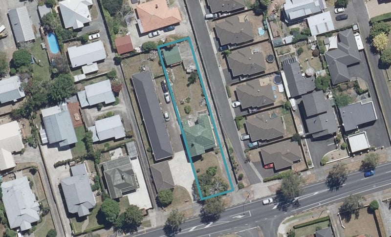 49 Te Aroha Street, Hamilton East, Hamilton - Carousel 1