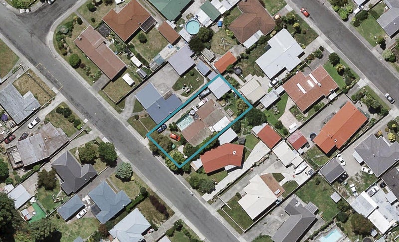 542 Lowe Street, Camberley, Hastings - Carousel 1