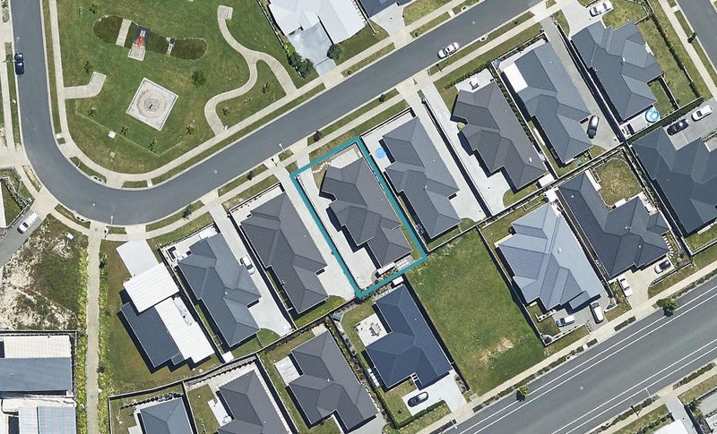 9 Penetaka Heights, Pyes Pa, Tauranga - Carousel 1