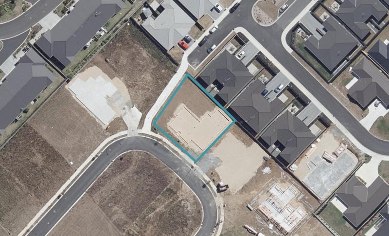 13 Bostonkip Crescent, Fitzroy, Hamilton - Carousel 1