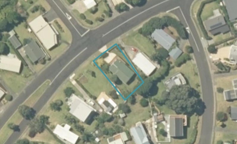 124 Onemana Drive, Onemana, Whangamatā - Carousel 1
