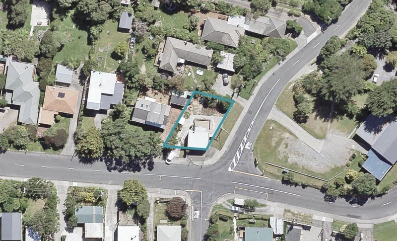 213 Miromiro Road, Normandale, Lower Hutt - Carousel 1